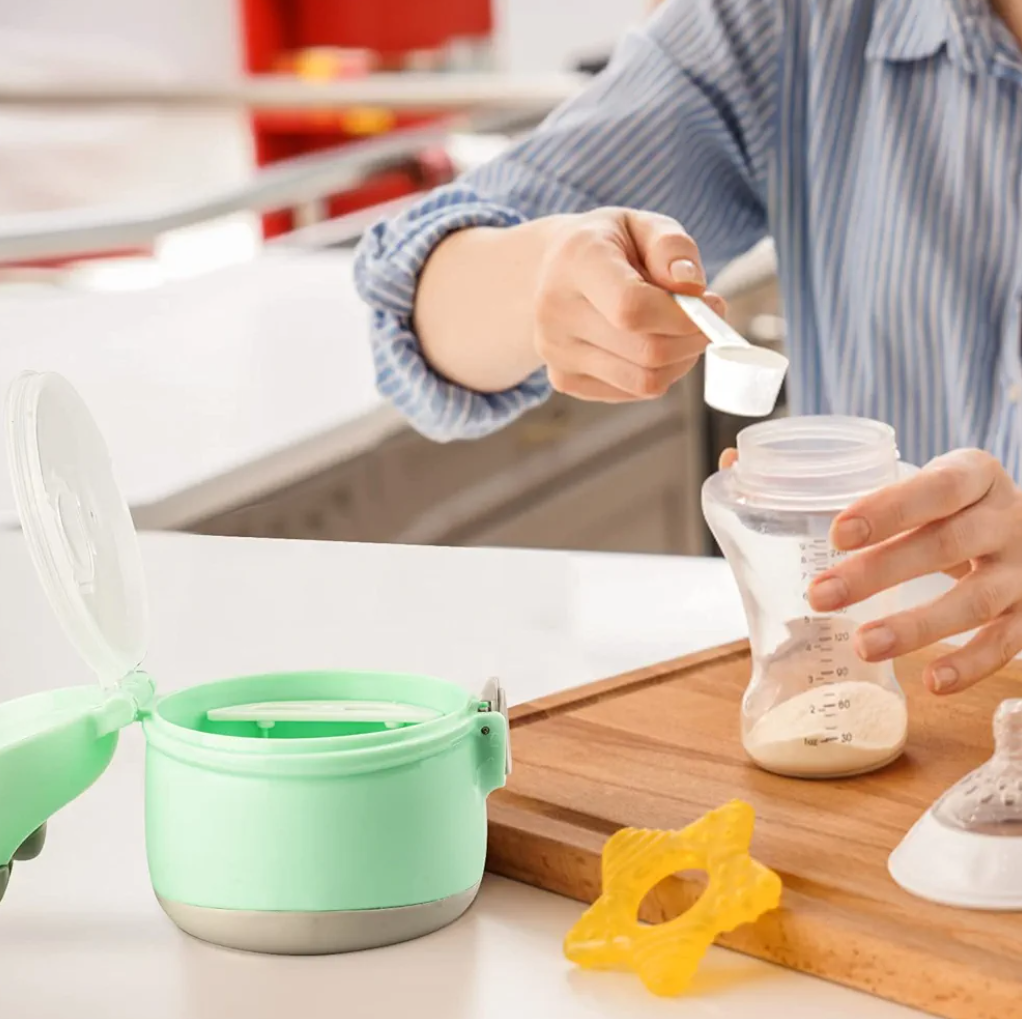 BAYBEE Plastic Portable Baby Formula Dispenser